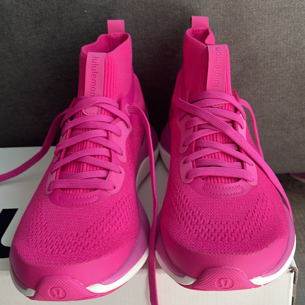 Lululemon Chargefeel Mid Women's Workout Shoe